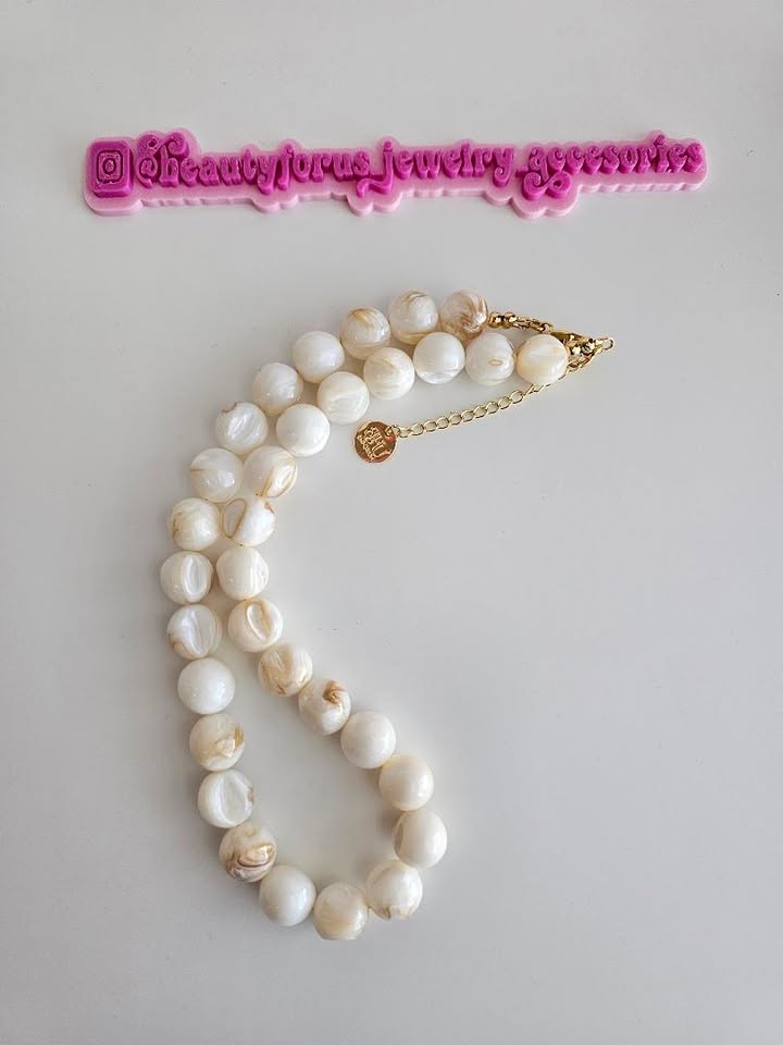 Ivory Aura